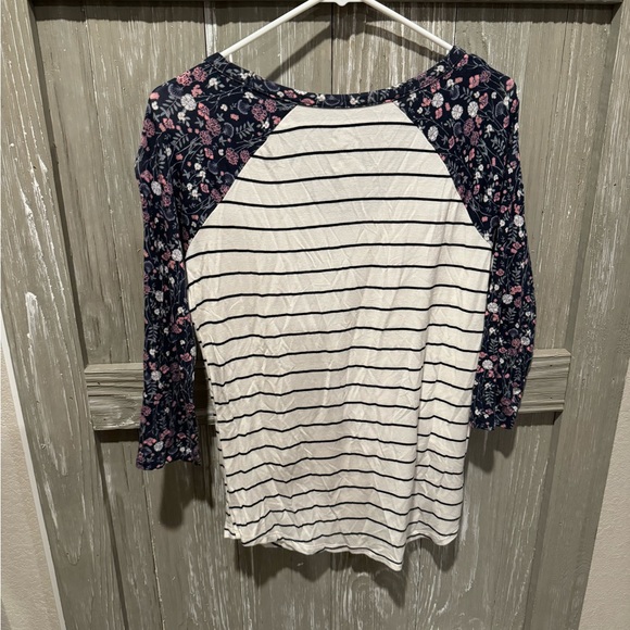 Maurice’s top - Picture 3 of 3